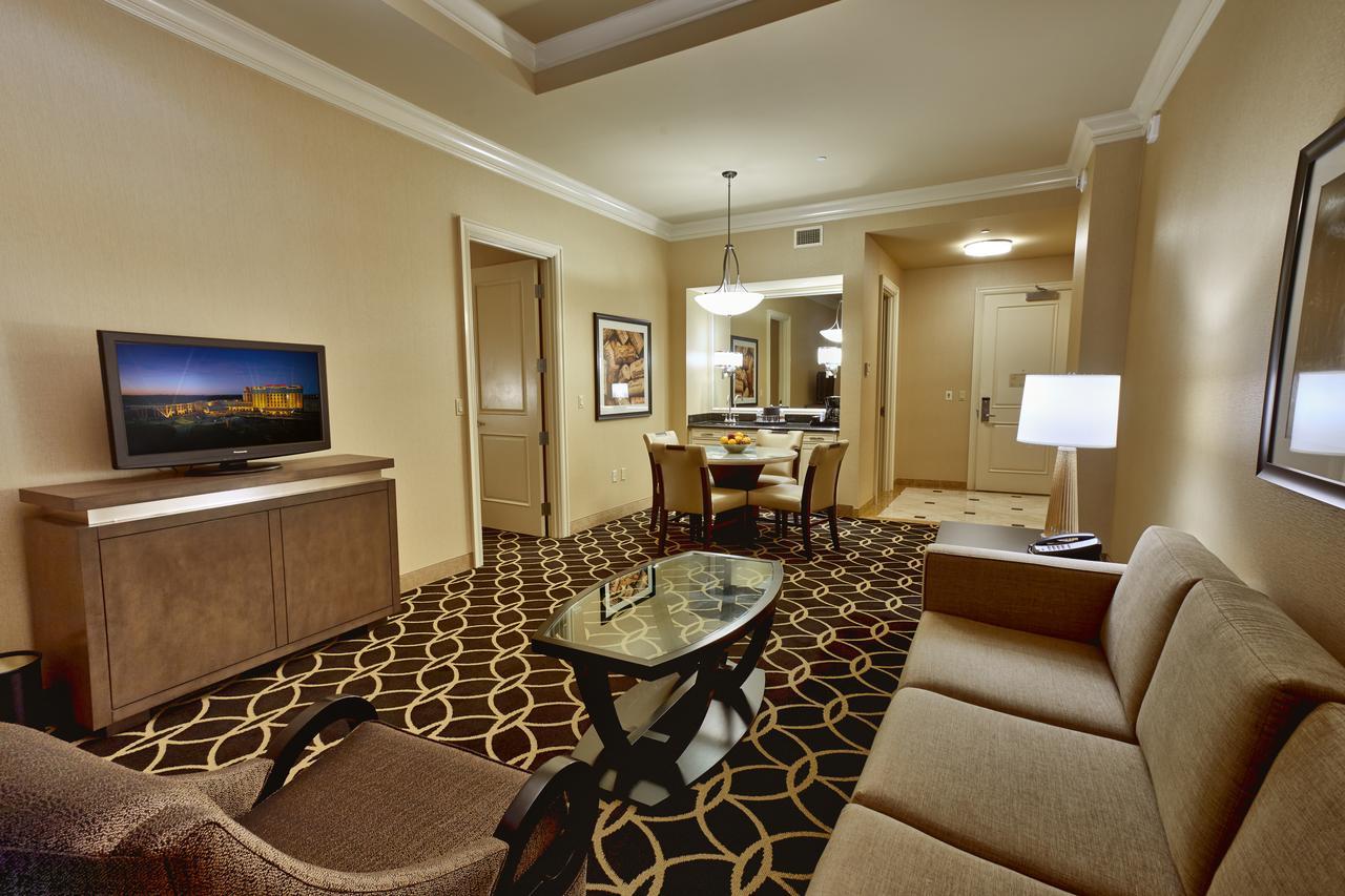 מלון מרלינד הייטס Hollywood Casino St. Louis מראה חיצוני תמונה